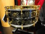 NAMM 2012 Joyful Noise drums engraved snare drum (01)