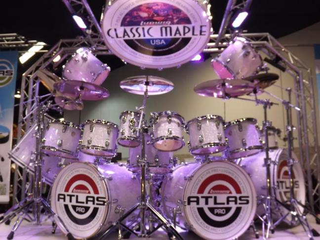 NAMM 2012 Ludwig Atlas classic maple USA drums (02)